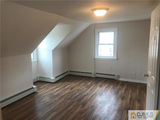 73 Spring Street Woodbridge, NJ 07095 - Photo 14 of 25 Gallery Image 14
