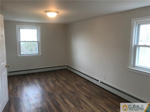 73 Spring Street Woodbridge, NJ 07095 - Photo 18 of 25 Gallery Image 18