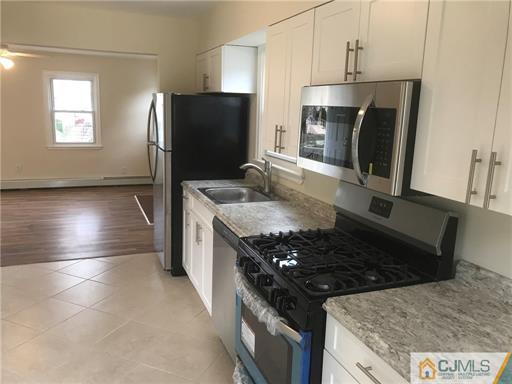 73 Spring Street Woodbridge, NJ 07095 - Photo 7 of 25 Gallery Image 7