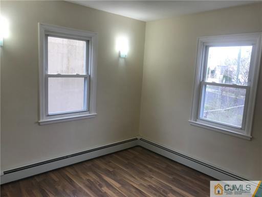 73 Spring Street Woodbridge, NJ 07095 - Photo 9 of 25 Gallery Image 9