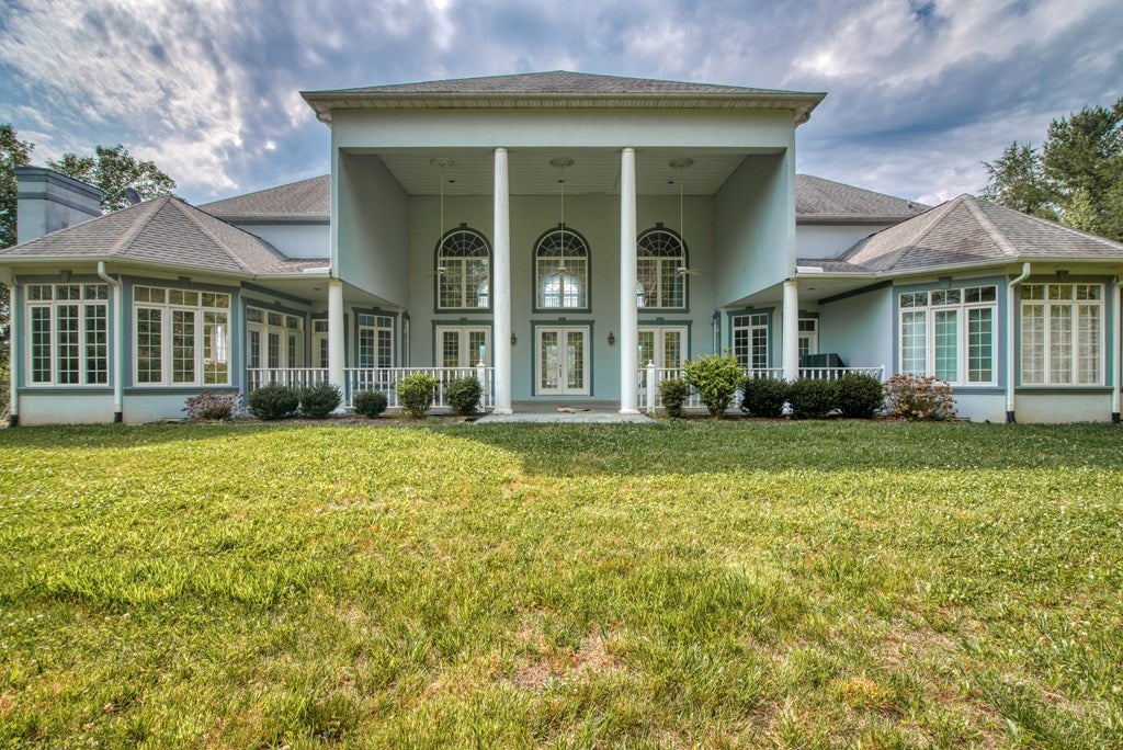 1393 Riverside Road Bluff City, TN 37618 - Photo 8 of 39 Gallery Image 8