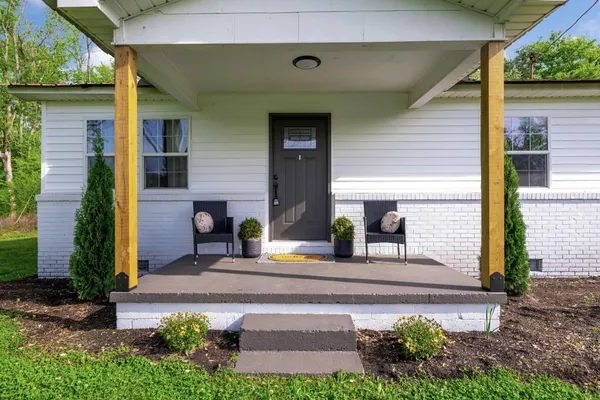 $225,000 | 301 High Street, Stevenson, AL 35772