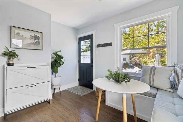 $589,990 | 746 North Pine Avenue, Arlington Heights, IL 60004