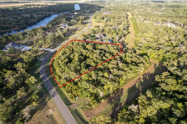 $74,500 | 31811 Bayou Bend, Richwood, TX 77531