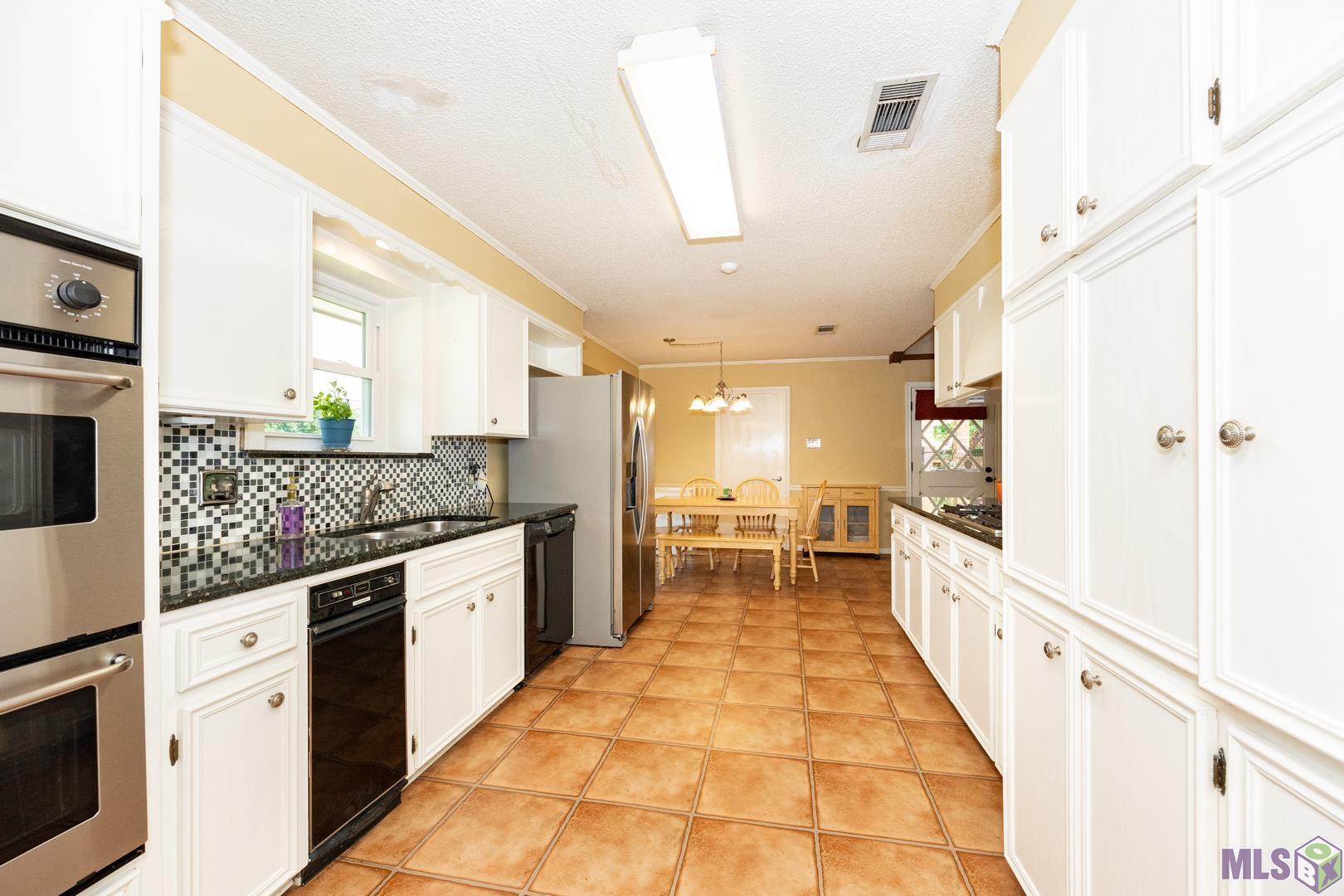 7715 Lew Hoad Avenue Baton Rouge, LA 70810 - Photo 7 of 21 Gallery Image 7