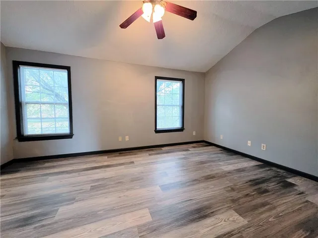 $183,000 | 422 South 22nd Street, St. Joseph, MO 64501