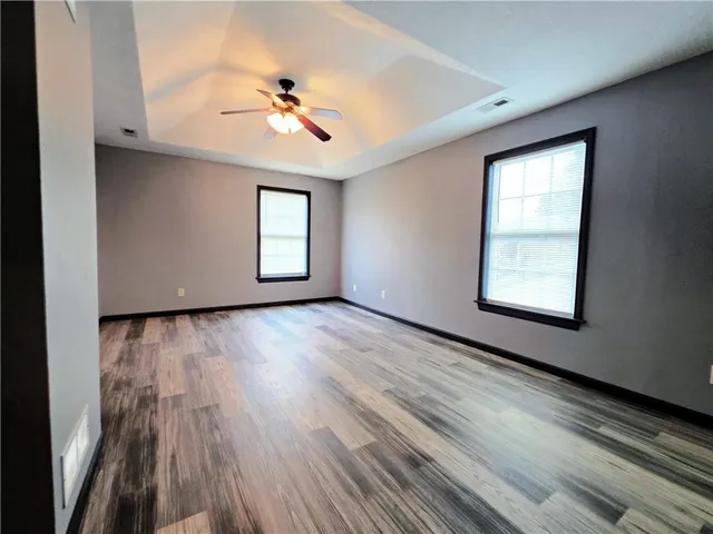 $183,000 | 422 South 22nd Street, St. Joseph, MO 64501