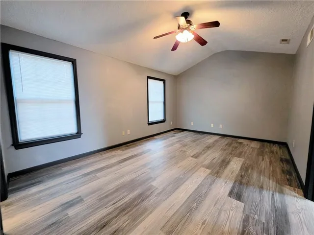 $183,000 | 422 South 22nd Street, St. Joseph, MO 64501