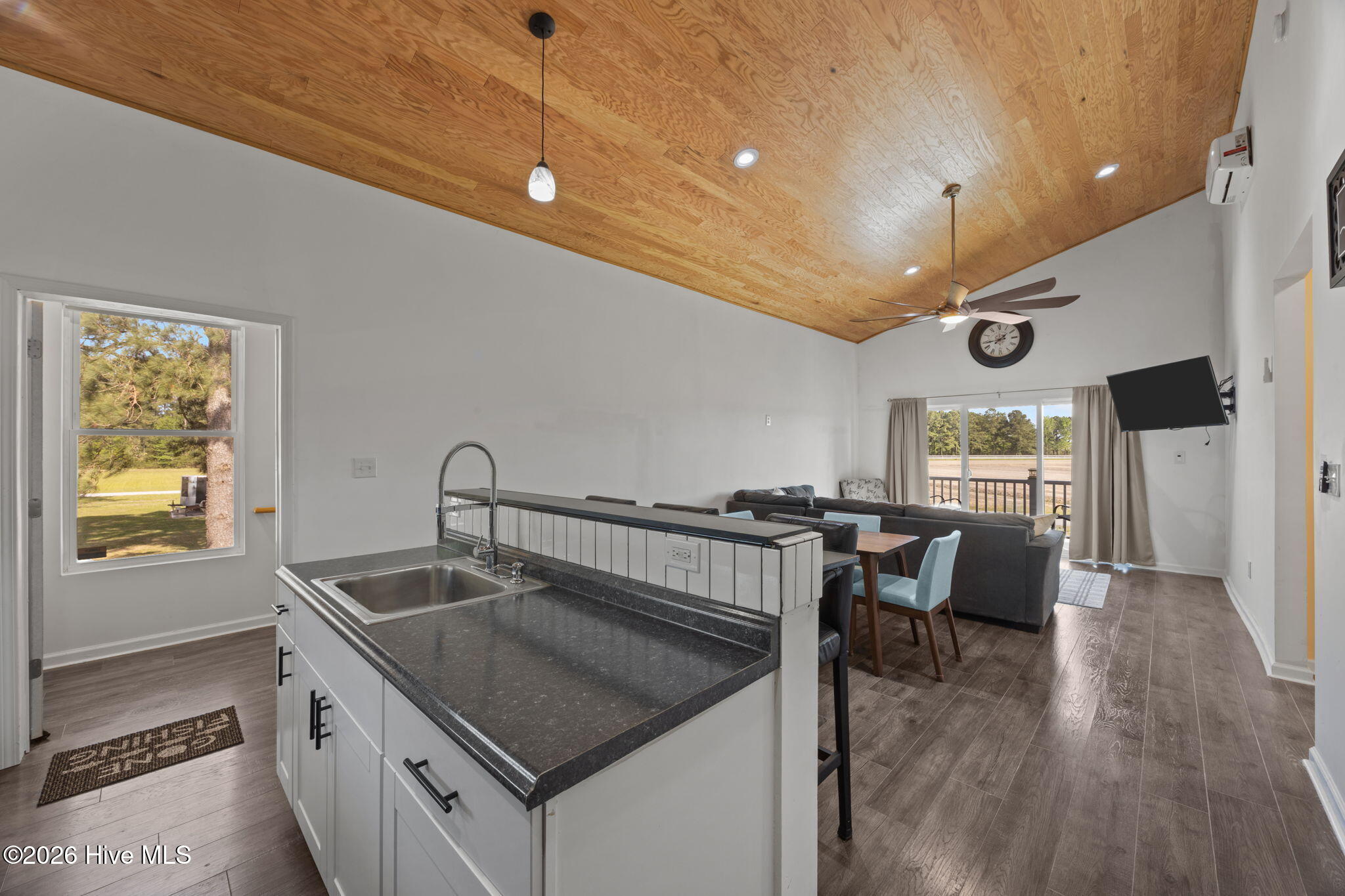 425 Griggs Road Vandemere, NC 28587 - Photo 10 of 44 21-web-or-mls-0C0A2261