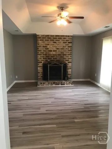 $1,895 | 300 Robinson Loop, Richmond Hill, GA 31324