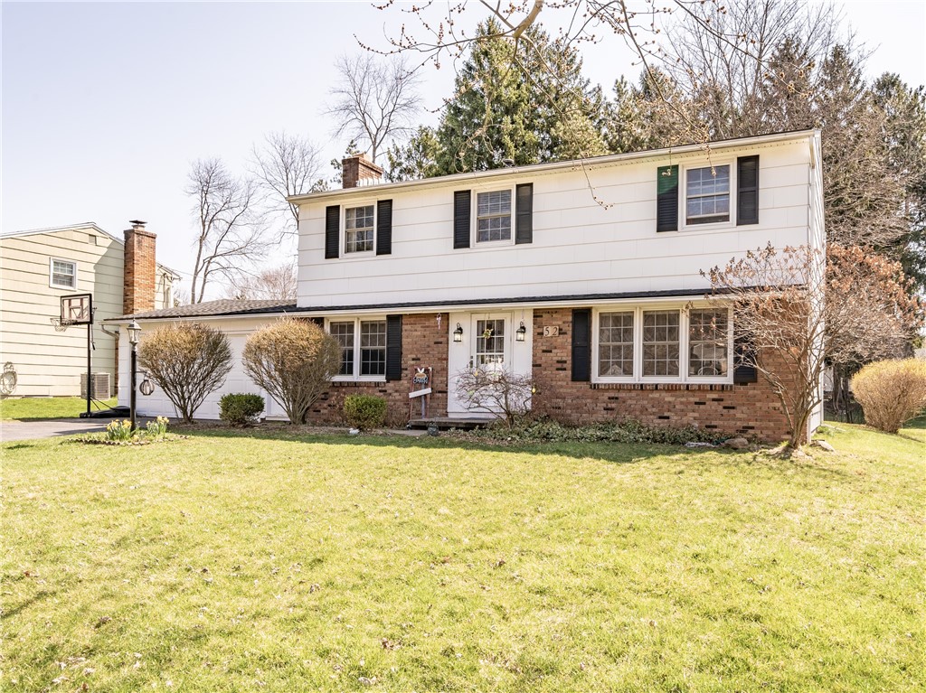 Front Elevation photo from right side.
