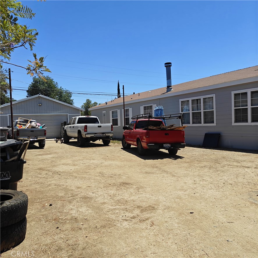 22956 La More Road Perris, CA 92570 - Photo 6 of 24