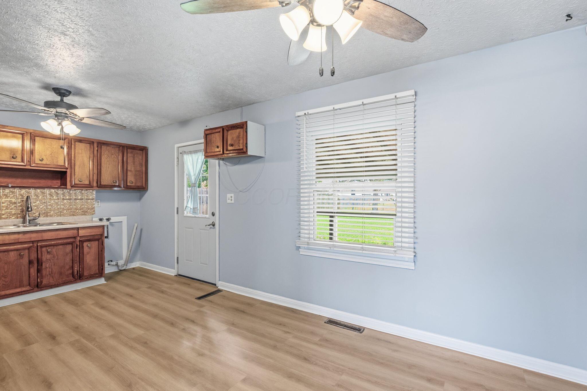 70 Vaughn Road Delaware, OH 43015 - Photo 13 of 35