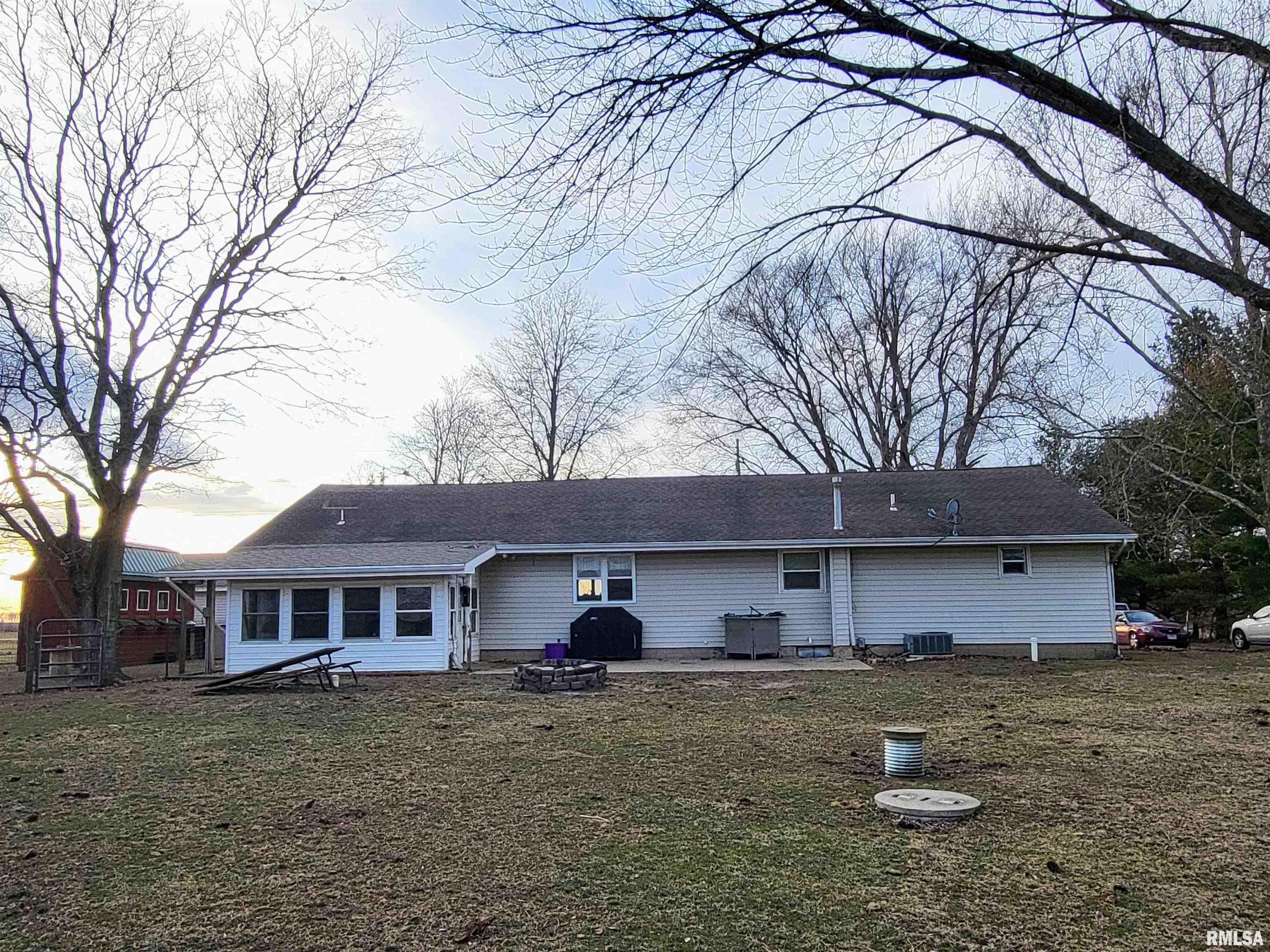 2400 Springfield Road Delavan, IL 61734 - Photo 20 of 38 Gallery Image 20