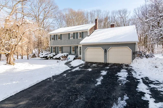 $759,900 | 207 Beacon Drive, North Kingstown, RI 02852
