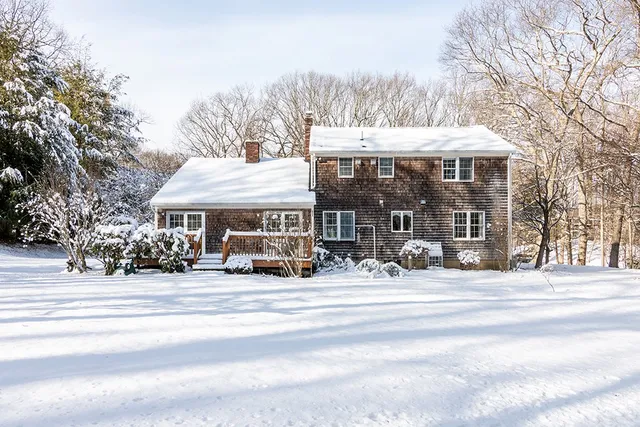 $759,900 | 207 Beacon Drive, North Kingstown, RI 02852