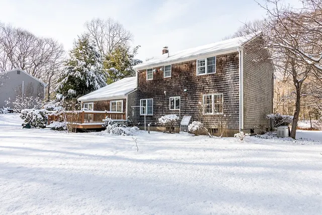 $759,900 | 207 Beacon Drive, North Kingstown, RI 02852