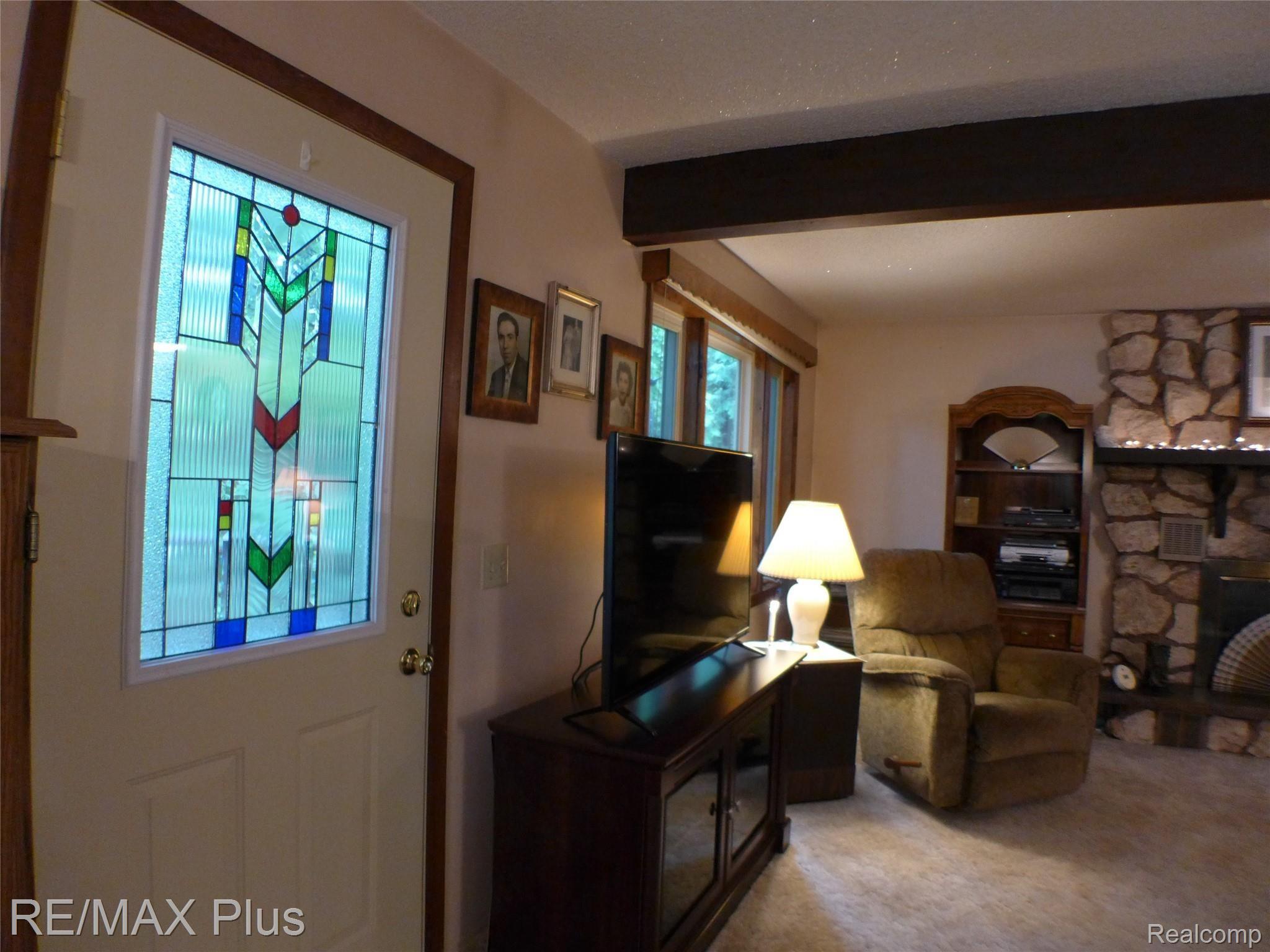 2096 West Snover Road Mayville, MI 48744 - Photo 10 of 42 P1050003.JPG