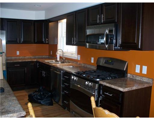1460 Cliffview Road Pittsburgh, PA 15212 - Photo 3 of 10 Kitchen.