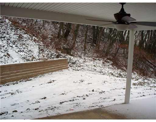 1460 Cliffview Road Pittsburgh, PA 15212 - Photo 8 of 10 Patio/Deck.