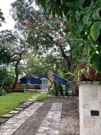 $2,750 | 824 35th Street, West Palm Beach, FL 33407