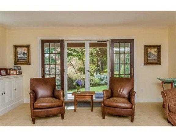 45 Beaver Pond Road Beverly, MA 01915 - Photo 8 of 30