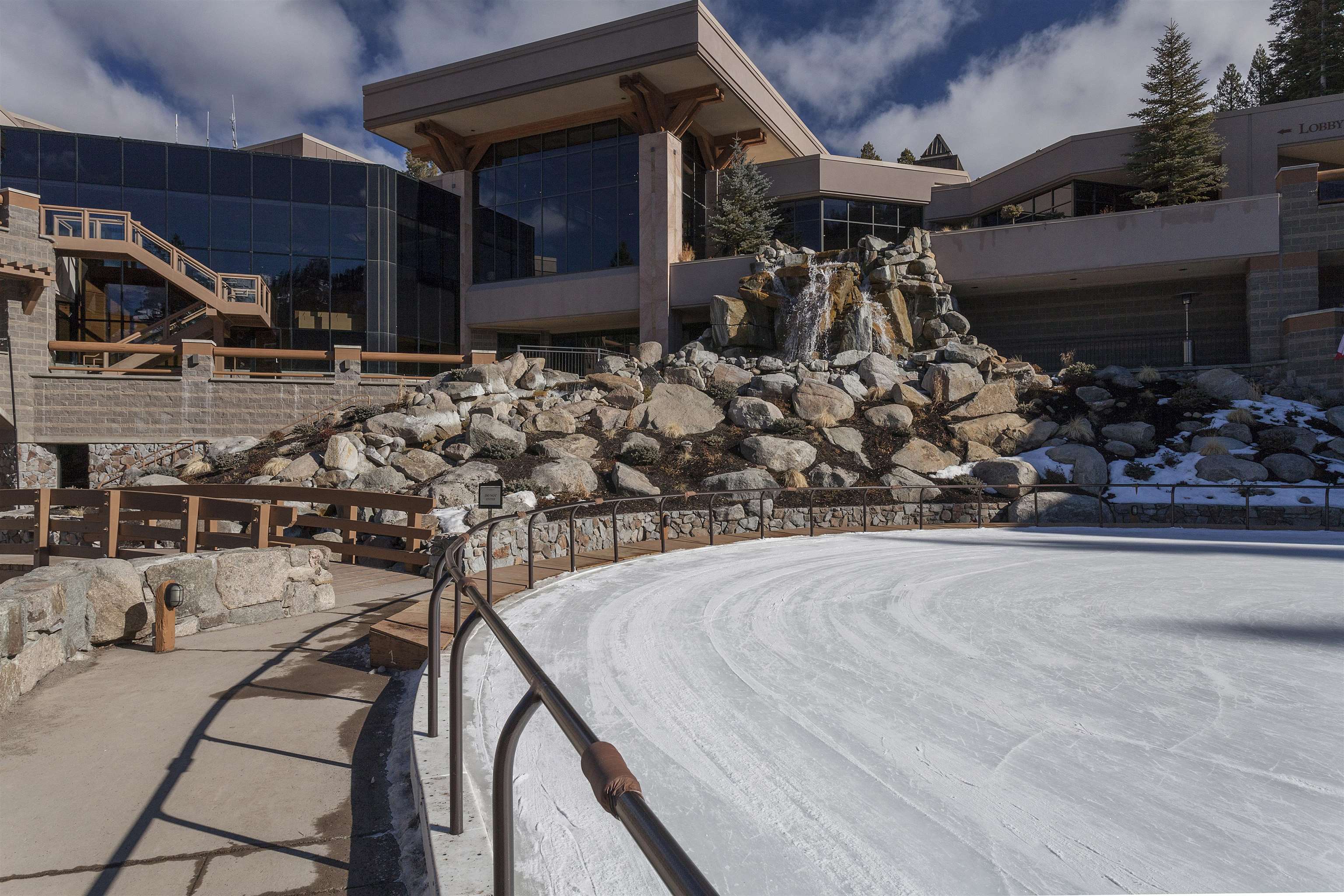 400 Resort Road, Unit 556 558 560 Olympic Valley, CA 96146 - Photo 17 of 21