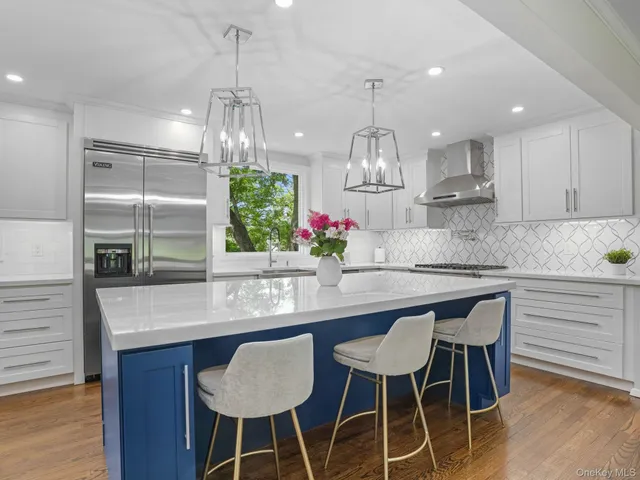 $1,325,000 | 43 Amherst Drive, New Rochelle, NY 10804