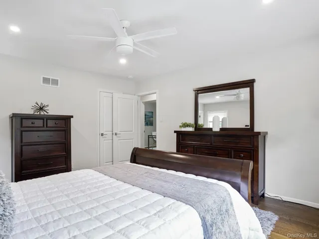 $1,325,000 | 43 Amherst Drive, New Rochelle, NY 10804