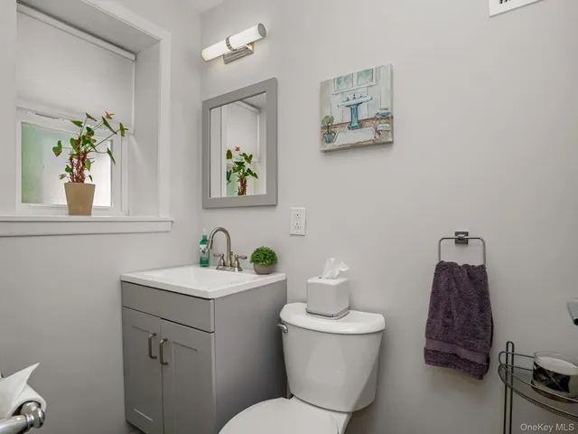 $1,325,000 | 43 Amherst Drive, New Rochelle, NY 10804