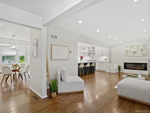 $1,325,000 | 43 Amherst Drive, New Rochelle, NY 10804