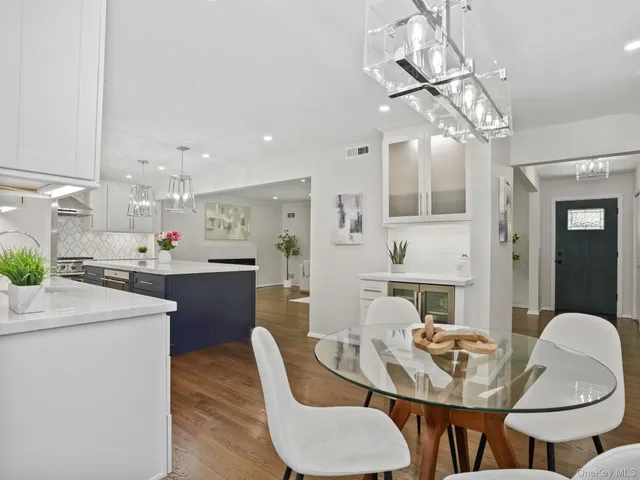 $1,325,000 | 43 Amherst Drive, New Rochelle, NY 10804