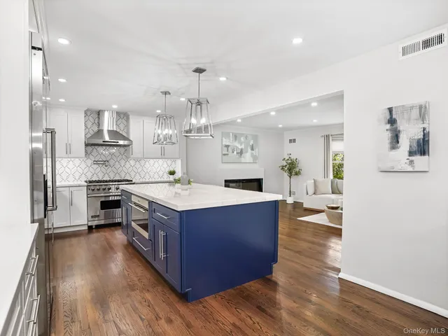 $1,325,000 | 43 Amherst Drive, New Rochelle, NY 10804