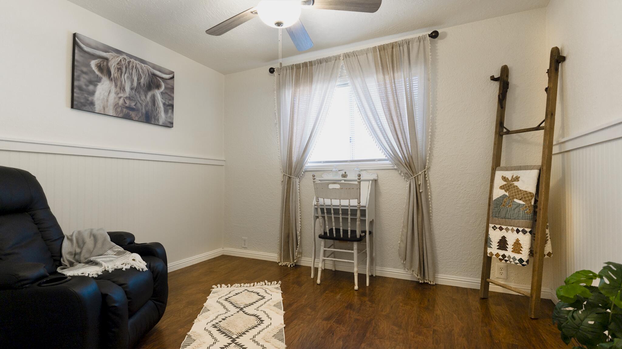 20577 Sunset Lane Redding, CA 96002 - Photo 21 of 29 a bedroom with a bed and a window