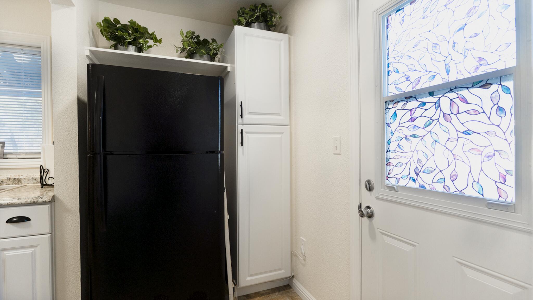 20577 Sunset Lane Redding, CA 96002 - Photo 9 of 29 a view of a closet
