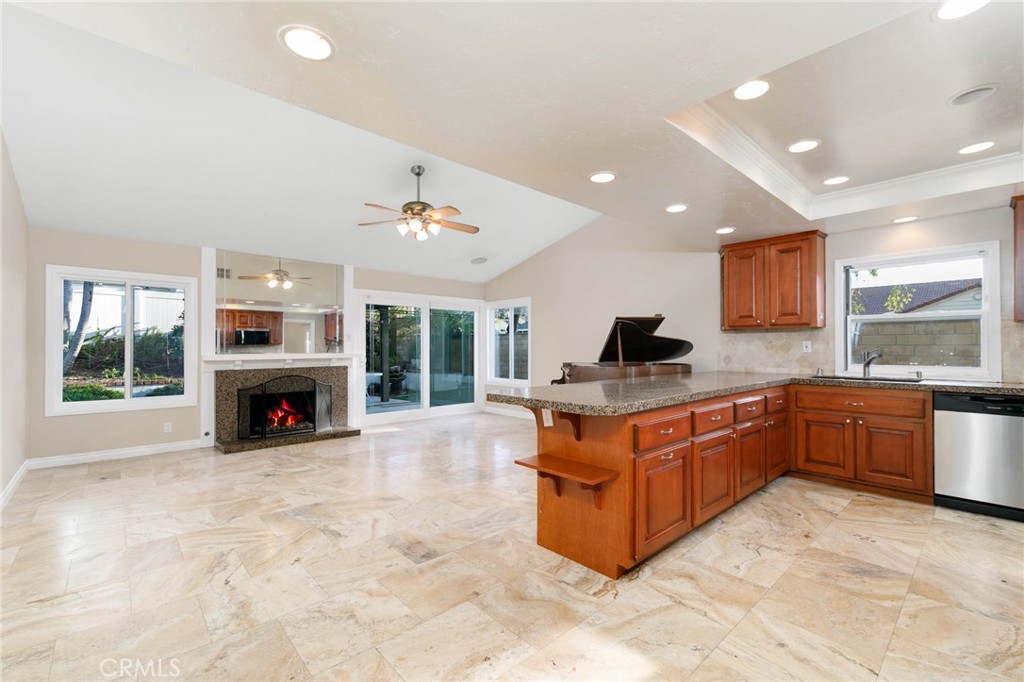 2 McCormick Irvine, CA 92620 - Photo 18 of 33