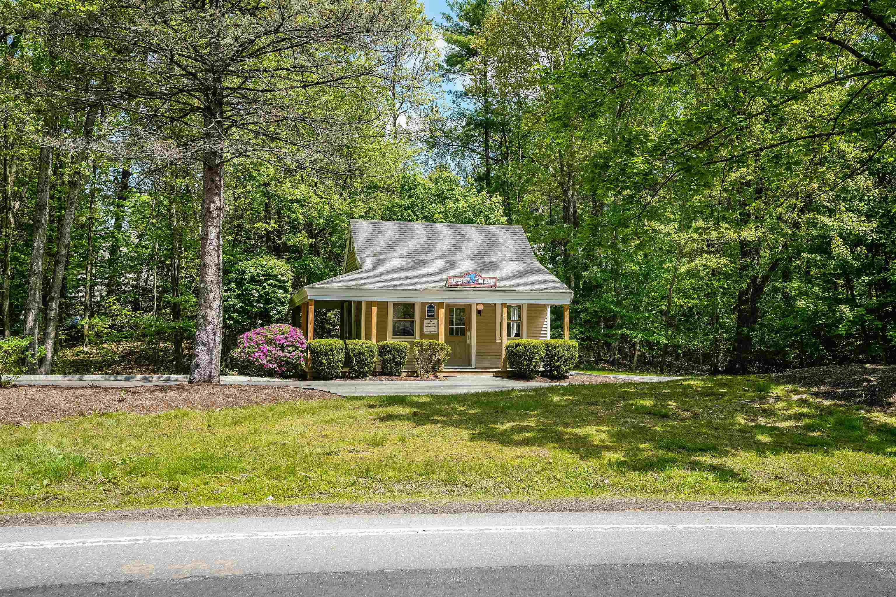 259 Winding Pond Road Londonderry, NH 03053 - Photo 43 of 45