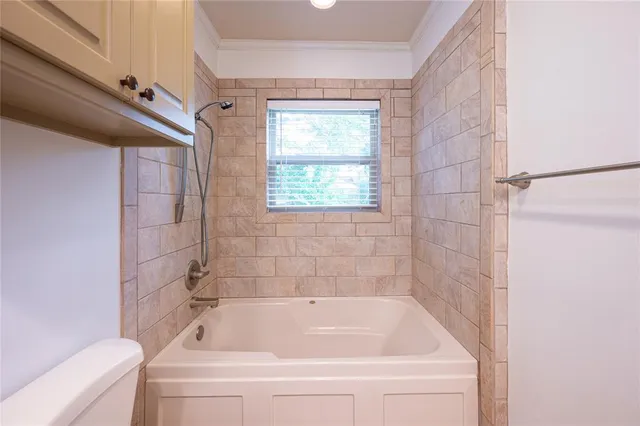 $349,000 | 525 31st Street Southeast, Paris, TX 75460