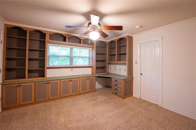 $349,000 | 525 31st Street Southeast, Paris, TX 75460