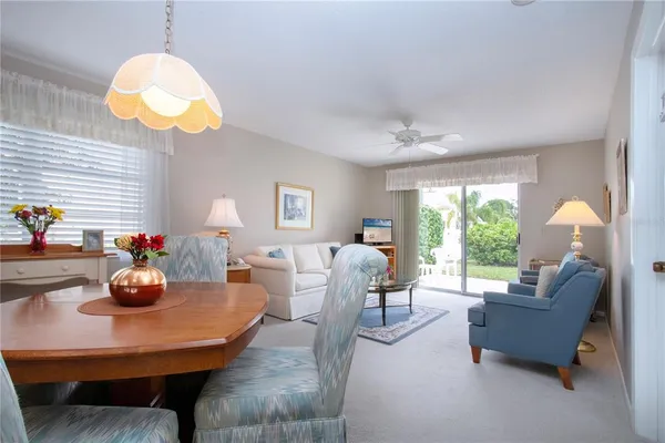 $134,900 | 390 301 Boulevard West, Unit 12D, Bradenton, FL 34205