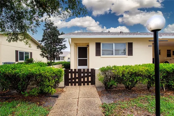 $134,900 | 390 301 Boulevard West, Unit 12D, Bradenton, FL 34205