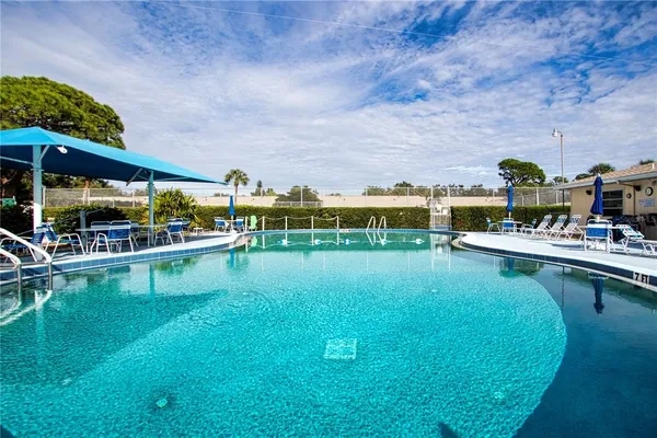 $134,900 | 390 301 Boulevard West, Unit 12D, Bradenton, FL 34205