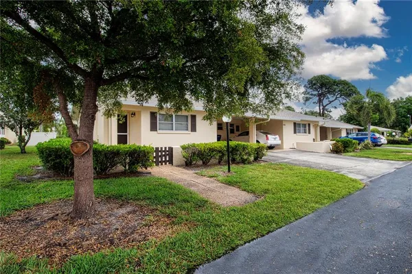 $134,900 | 390 301 Boulevard West, Unit 12D, Bradenton, FL 34205