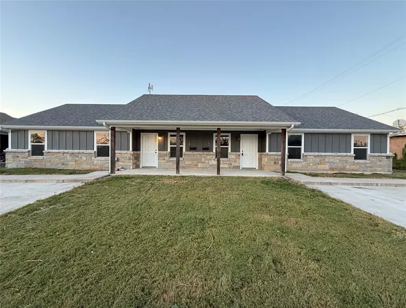 $1,650 | 108 West Adams Street, Itasca, TX 76055