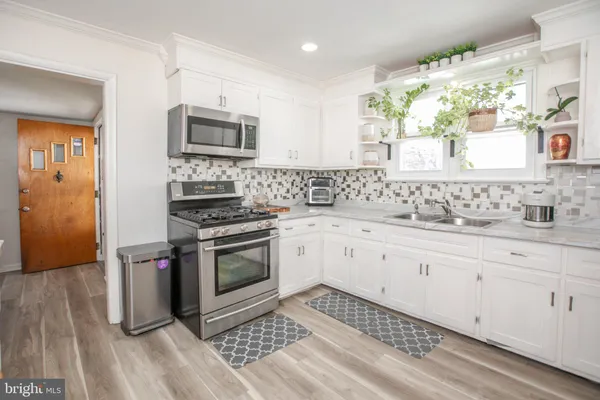 $364,900 | 2220 Spruce Street, Ewing, NJ 08638