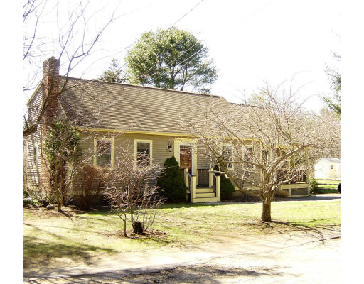 12 Charlotte Road Ipswich, MA 01938 - Photo 3 of 16