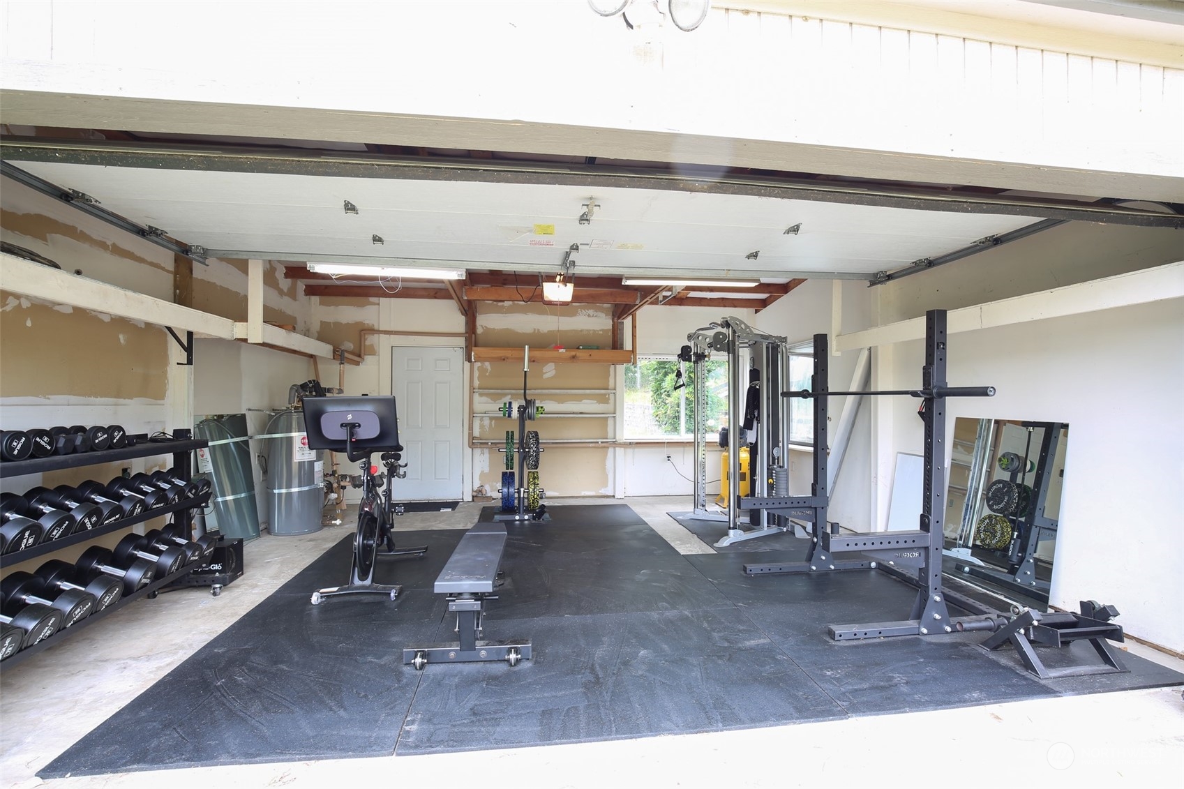 3374 Best Road Oak Harbor, WA 98277 - Photo 35 of 39 a view of a room with gym equipment
