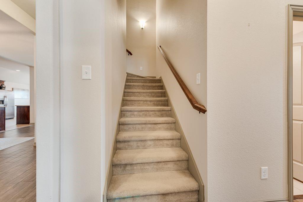 3821 Regent Street Midlothian, TX 76065 - Photo 6 of 25