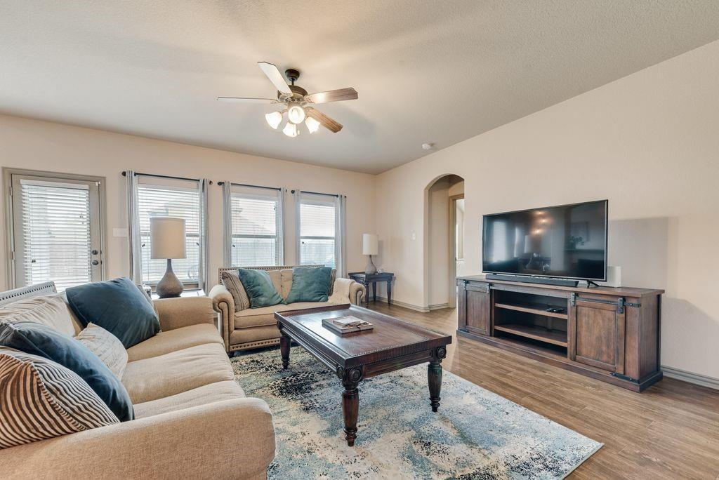 3821 Regent Street Midlothian, TX 76065 - Photo 8 of 25