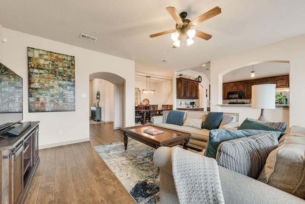 3821 Regent Street Midlothian, TX 76065 - Photo 9 of 25